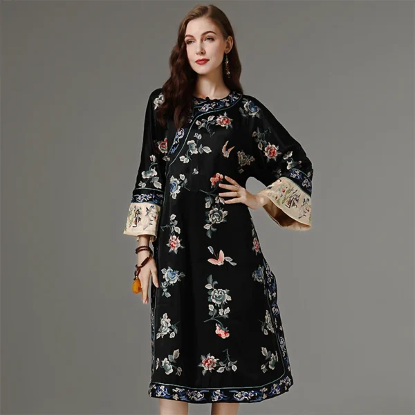 High End Chinese Style Cheongsam Women's New Palace Embroidery O-Neck Contrast Flare Sleeve Acetate Loose Dress M-XXL