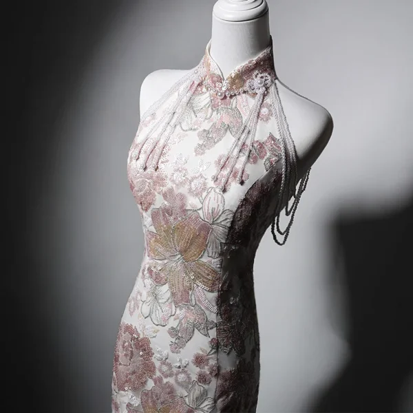 High Quality Beaded Sequins New Chinese Engagement Cheongsam Halter Wedding Young Girl Bride Toast Dress